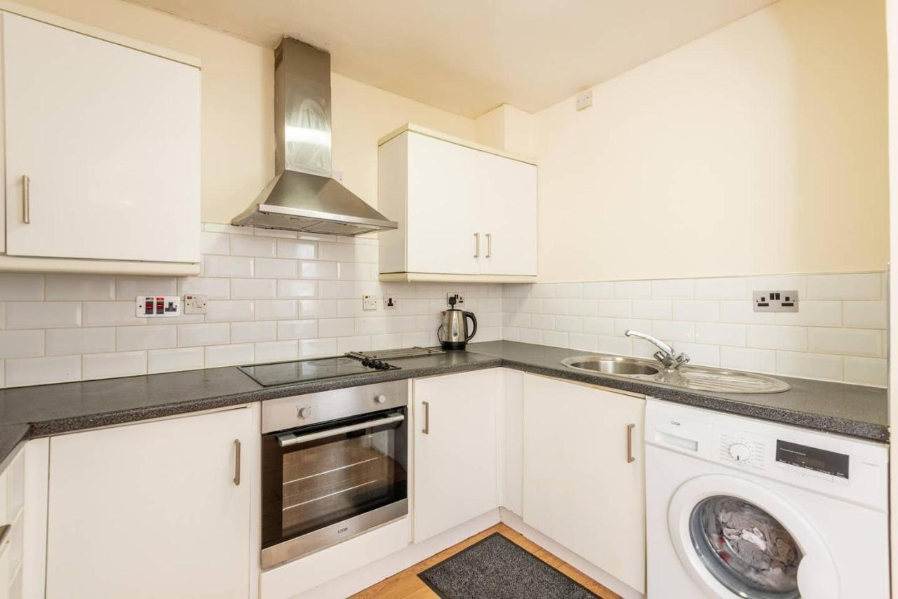 City Centre 2 Bed - Baron Taylor Street Inverness Exterior photo